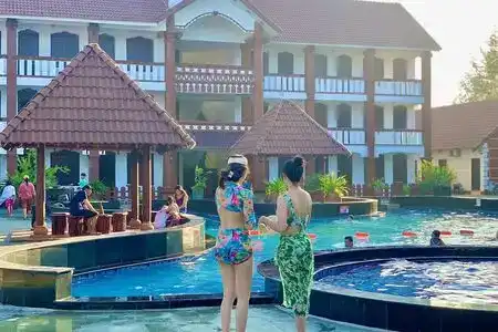 PEACE RESORT & HUNG PHAT 2 RESTAURANT MUI NE - 4