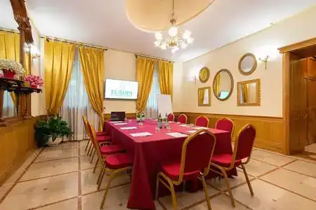 Grand Europa & Restaurant - 6