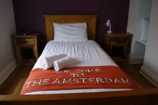 Amsterdam Brighton - 118