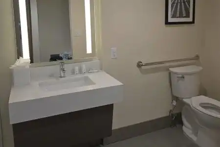 Ramada Plaza Resort & Suites By Wyndham Orlando International Drive - 111