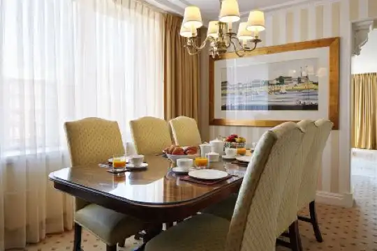Cheval Thorney Court at Hyde Park - 181