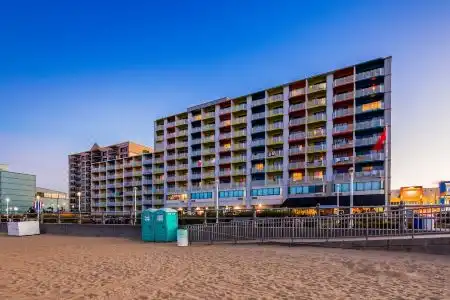 Best Western Plus Sandcastle Beachfront - 4