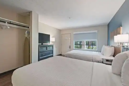 Extended Stay America Suites - Miami - Airport - Blue Lagoon - 57