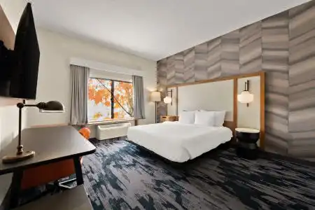 Fairfield by Marriott - 18