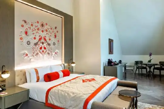 The Lalit London - 85