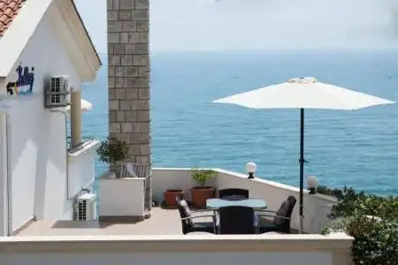 Britannia - By The Kalaja And Small Beach - 18