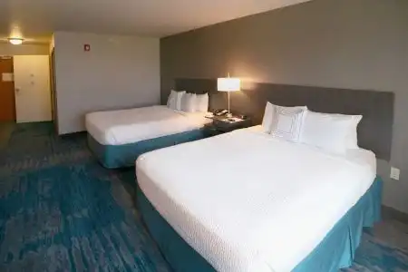 Fairfield Inn & Suites Airport - 81