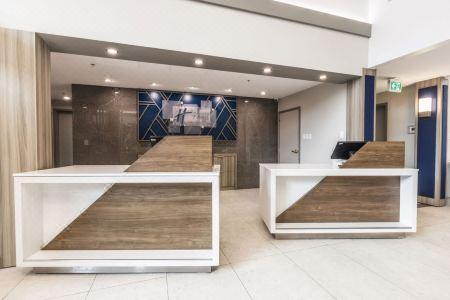 Holiday Inn Express South, An Ihg - 7