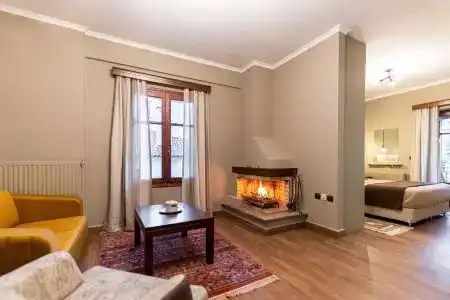 Ef Zin Arachova - 39