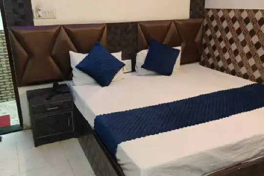 Oyo 26146 Sarwan - 11