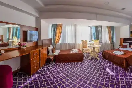 28 Plaza - 3