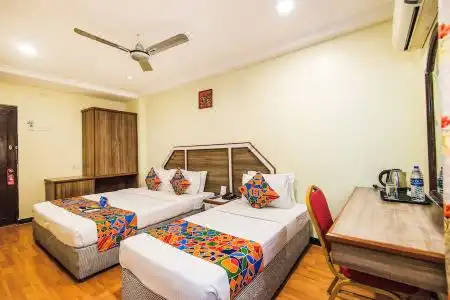 Fabexpress Black Pearl t Nagar - 2