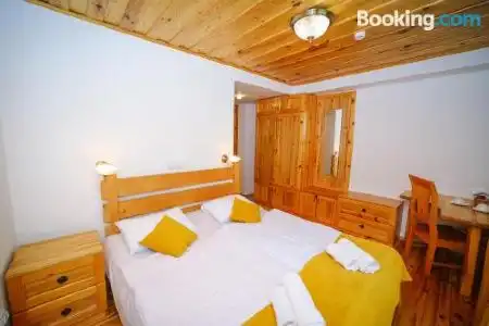 Alpenhaus Kazbegi & Restaurant - 21