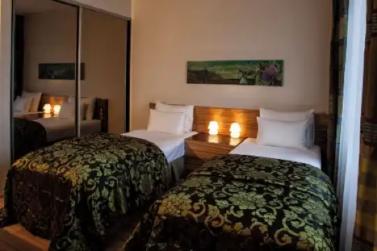 Enthusiast I Signature Place - 16