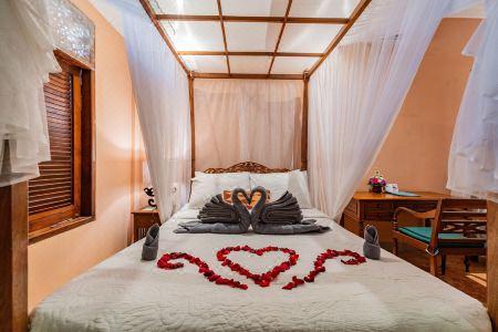 Honeymoon - 150