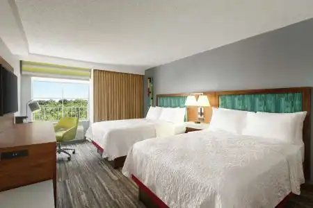 Hampton Inn & Suites Fort Lauderdale Airport - 100