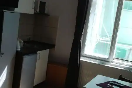 Kocka Szálló - 24
