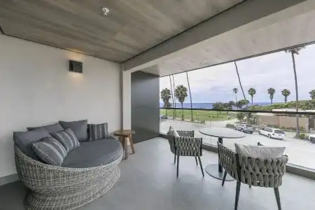 La Jolla Cove Suites - 30