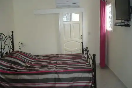 Riad Marlinea - 23