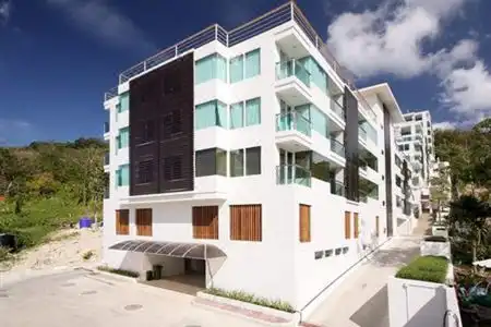 The Baycliff Residences - 4