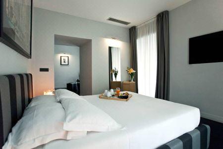 Gemini Suites Navona - 32