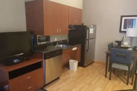 Homewood Suites by Hilton - 8