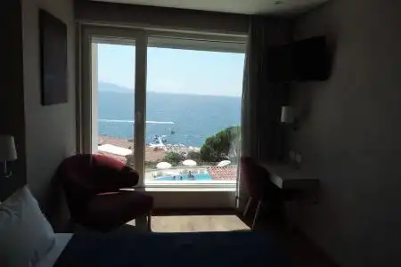 Bougainville Bay Resort - Villa 11 - 16