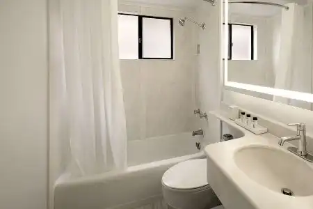 La Jolla Cove Suites - 24