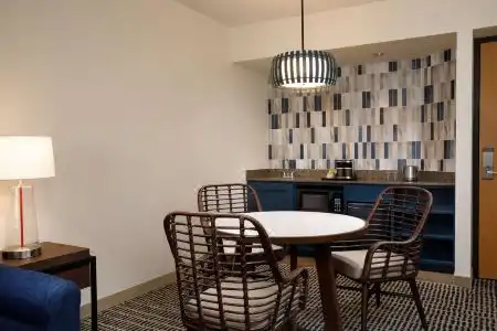 DoubleTree Suites by Hilton Orlando at Disney Springs - 30