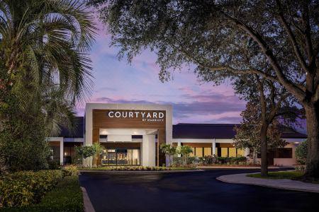 Courtyard Orlando Lake Buena Vista at Vista Centre - Newly Redesigned - 2