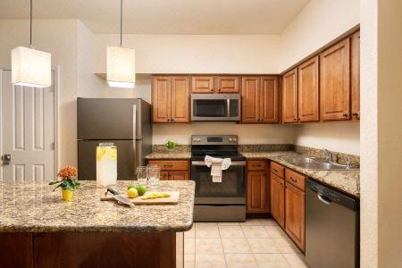 Floridays Orlando Two & Three Bed Rooms Condo Resort - 35