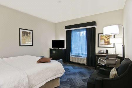 Hampton Inn & Suites Downtown/Seattle - 17