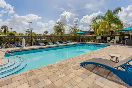 Hampton Inn & Suites Orlando International Drive North - 3