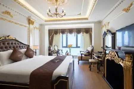 Monarque Danang - 3