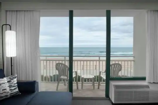 Courtyard Virginia Beach Oceanfront/South - 37