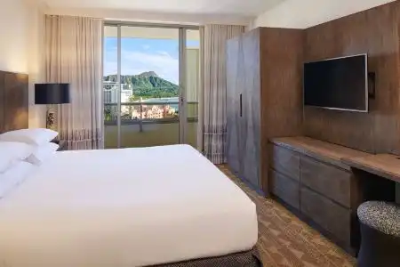 Embassy Suites by Hilton Waikiki Beach Walk - 109