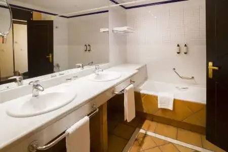 Almuñecar Playa Spa - 21