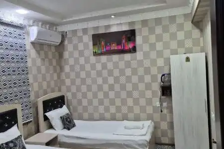 Vazira - 55
