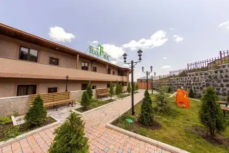 Tsaghkadzor Inn - 1