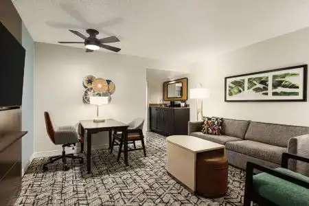 Embassy Suites by Hilton Fort Lauderdale - 17th Street - 6