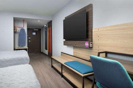 Home2 Suites By Hilton Miami Airport South Blue Lagoon - 50