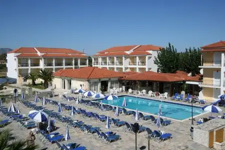 La Famille Merkati - Maison Antonis - 5