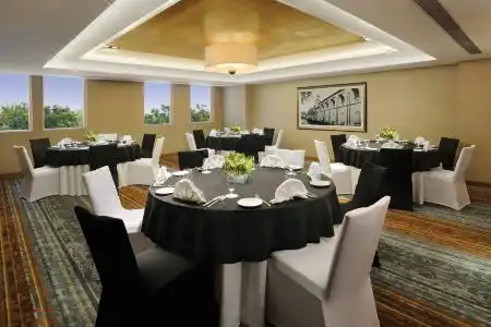 DoubleTree Suites by Hilton Bangalore - 5