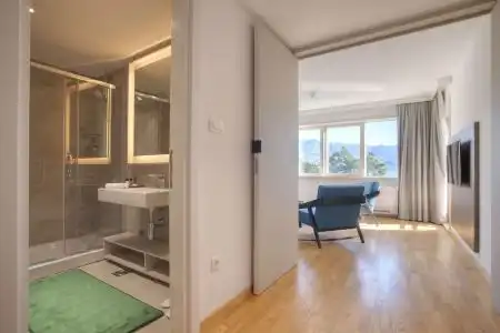 Fontana Seafront Residences - 35