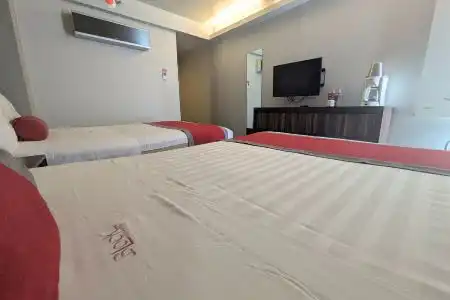 Block Suites - 16