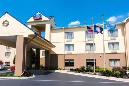 Fairfield by Marriott - 7