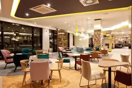 Hampton by Hilton Munich Airport South - 6