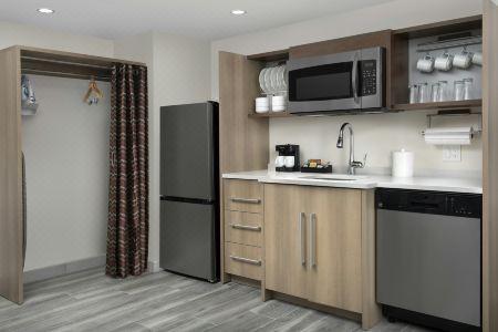Home2 Suites By Hilton Miami Airport South Blue Lagoon - 58