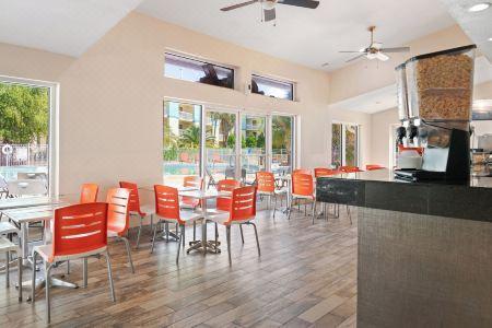 SureStay Plus by Best Western Orlando International Drive - 6