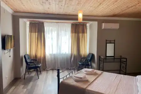 Sunny Georgia - 2